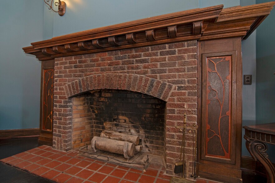 More Photos Of 158 Academy Lane Dr, Pence Springs Hotel For Sale