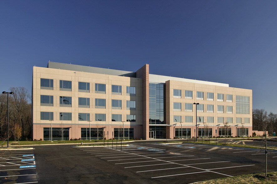 More Photos Of 5825 University Research Ct, College Park Coworking Space