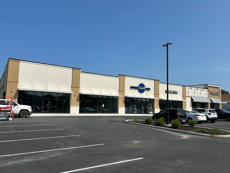Primary Photo Of 603 Berlin-Cross Keys Rd, Sicklerville General Retail For Lease