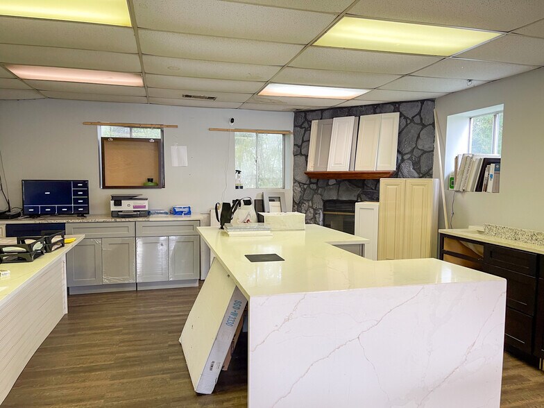 More Photos Of 41220 Highway 42, Prairieville Warehouse For Sale