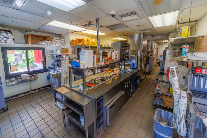More Photos Of 12 Bo James St, Clayton General Retail For Sale