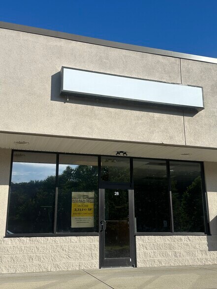 More Photos Of 4-28 Eagles Glenn Mall, East Stroudsburg Unknown For Lease