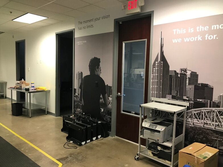 More Photos Of 118-122 Space Park Dr, Nashville Unknown For Lease