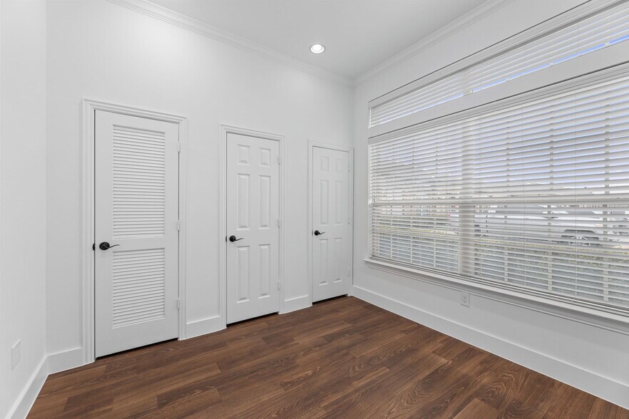 More Photos Of 2785 Rockbrook Dr, Lewisville Medical For Sale