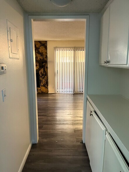 More Photos Of 13956 Vanowen St, Van Nuys Apartments For Sale