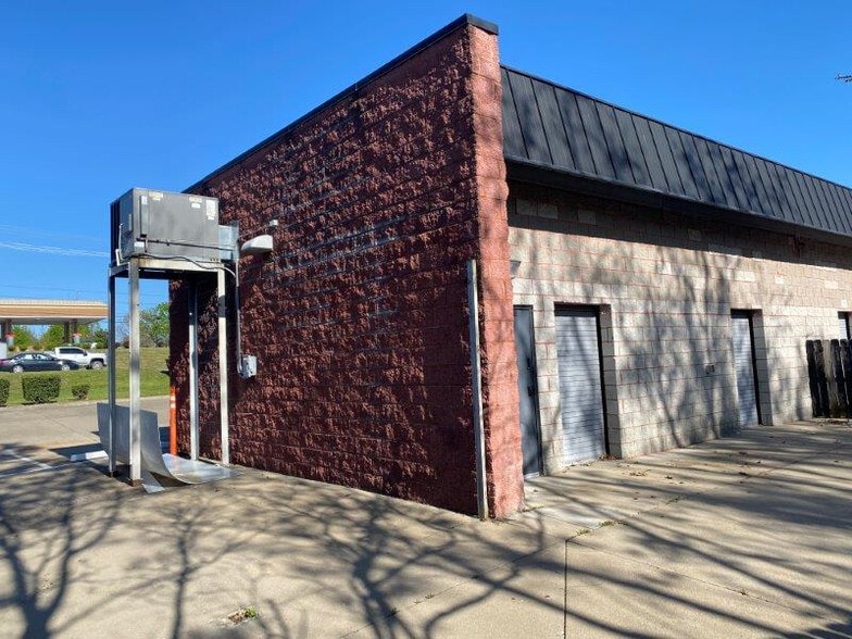 More Photos Of 485 N Mount Juliet Rd, Mount Juliet General Retail For Sale