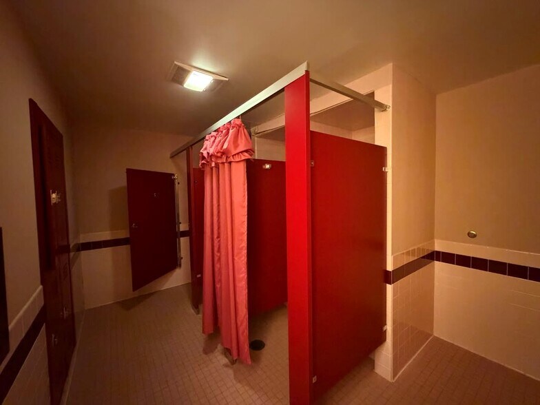 More Photos Of 900 McLean Rd, Cortland Office For Sale