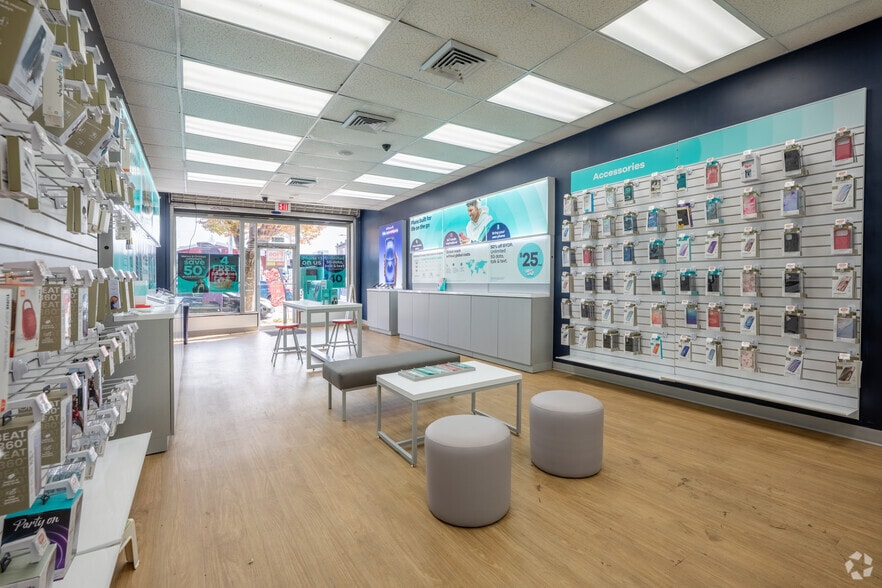 More Photos Of 3226-3238 Greenmount Ave, Baltimore Storefront For Sale