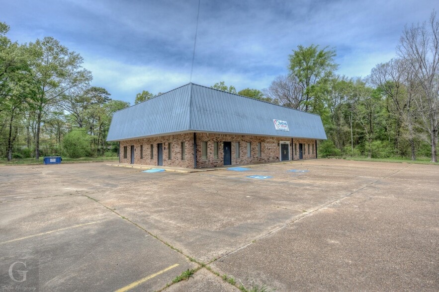 More Photos Of 7840 Jewella Ave, Shreveport Medical For Sale