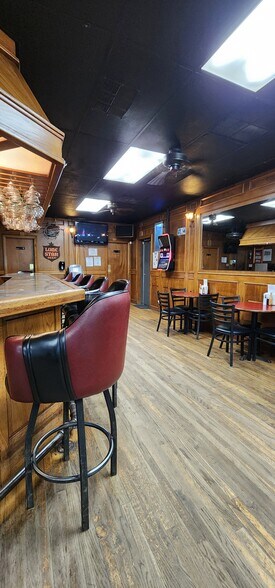 More Photos Of 701 N Martin Luther King Jr Hwy, Mexia Restaurant For Sale