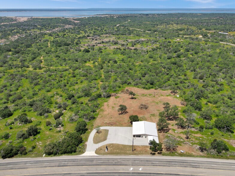 More Photos Of 10490 TX-29, Burnet Office For Sale