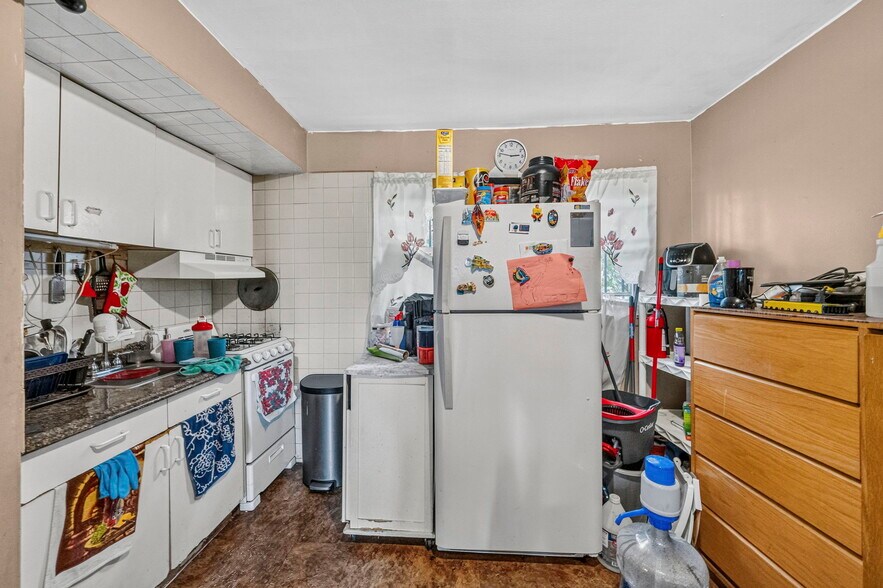 More Photos Of 308 Columbus Pl, New Brunswick Apartments For Sale