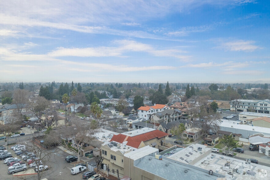 More Photos Of 328 St Mary St, Pleasanton Storefront Retail Office For Lease