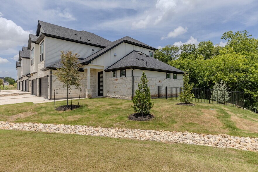 More Photos Of , Round Rock Multifamily For Sale