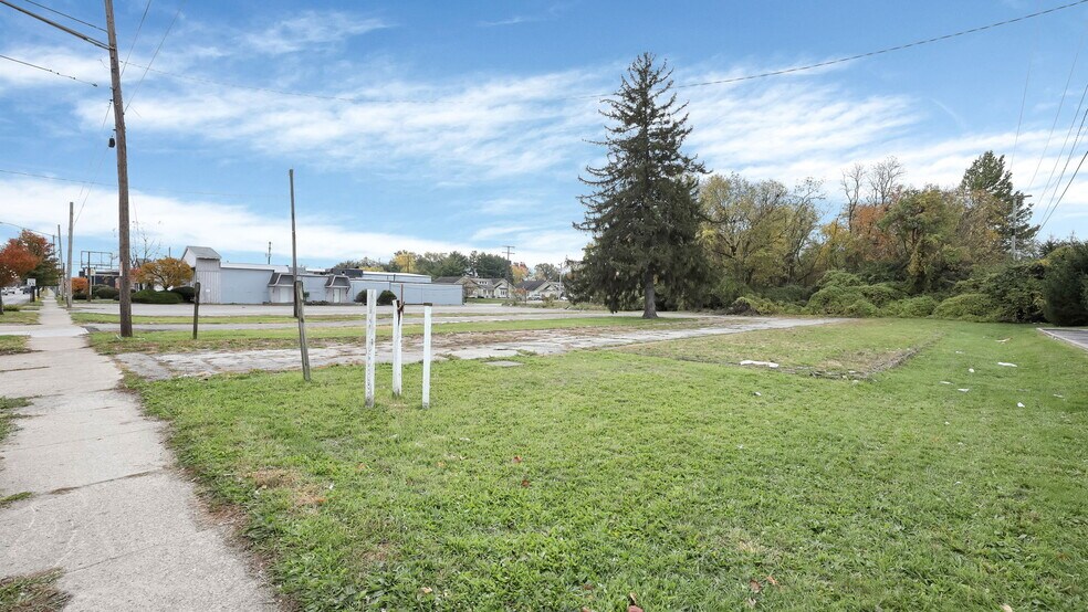 More Photos Of 3855 E Main St, Columbus Land For Sale