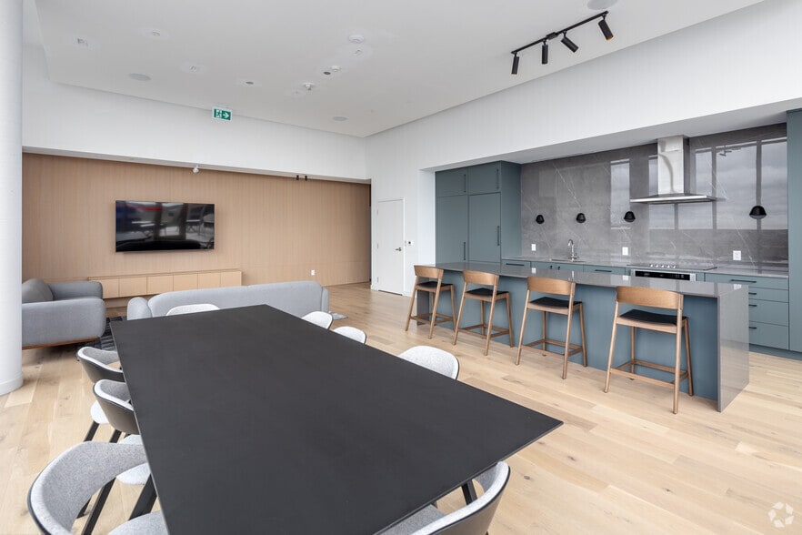 More Photos Of 9 Croham Rd, Toronto Apartments For Lease