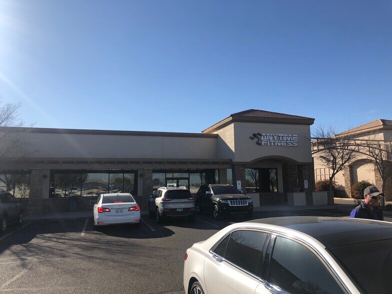 More Photos Of 1065 E Riggs Rd, Chandler General Retail For Sale