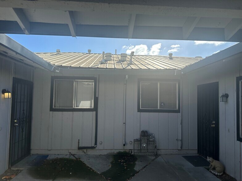 More Photos Of 352 Jill Cir, Stockton Apartments For Sale