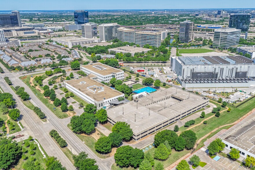 More Photos Of 5601 Headquarters Dr, Plano Office For Sale