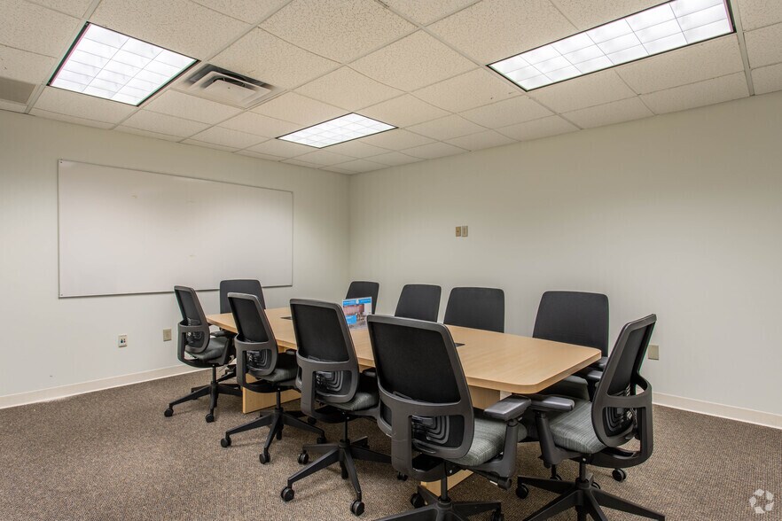 More Photos Of 4100 Horizons Dr, Columbus Coworking Space