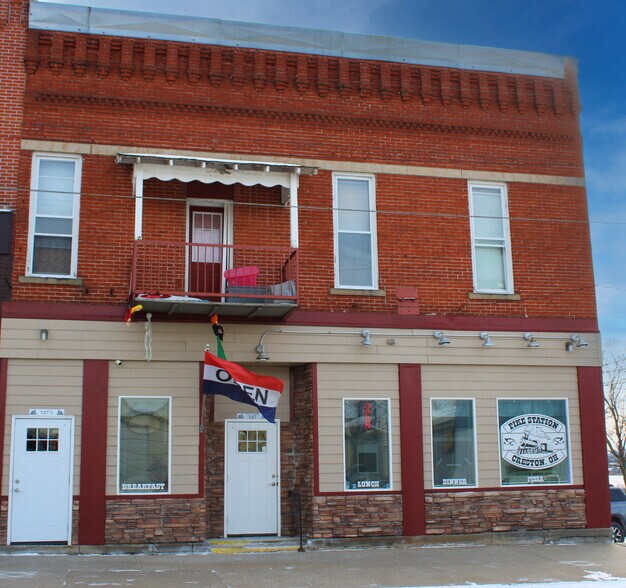 Primary Photo Of 127 S Main St, Creston Freestanding For Sale