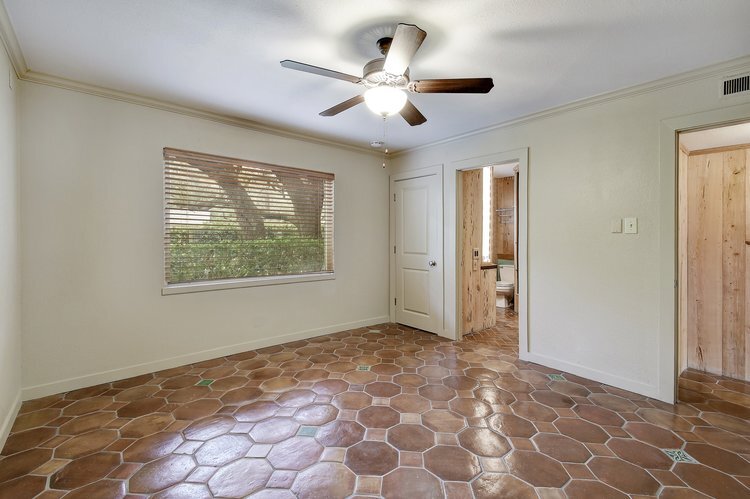 More Photos Of 1803 La Sombra Dr, San Antonio Apartments For Sale