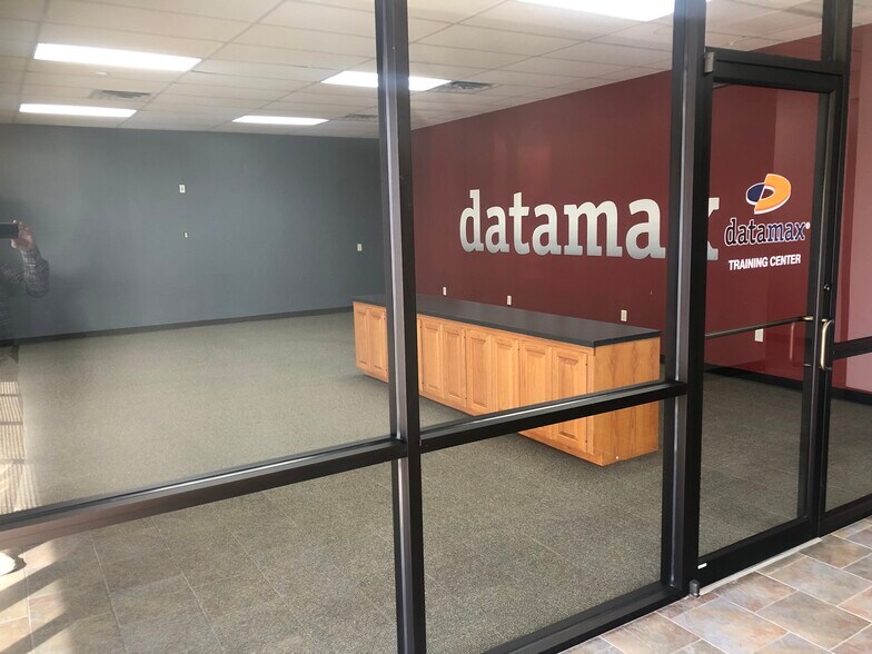 More Photos Of 4545 Old Jacksonville Hwy, Tyler Freestanding For Lease