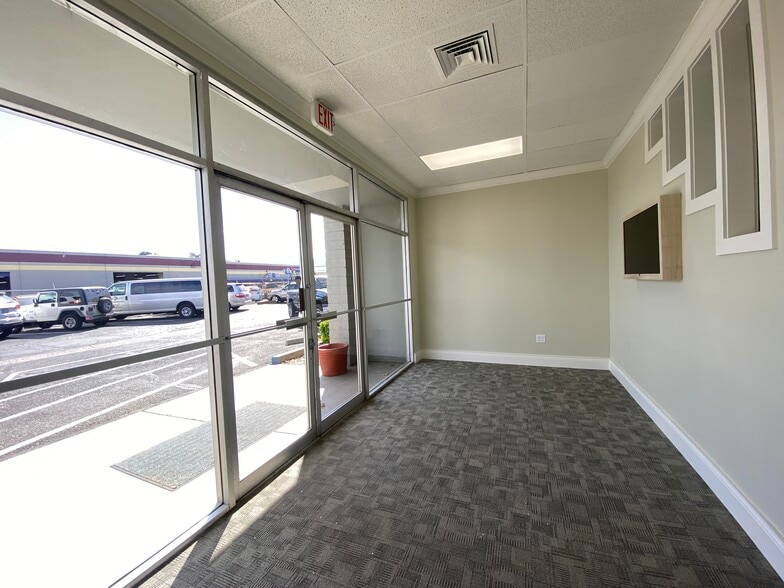 More Photos Of 3100 Mill St, Reno Office For Lease