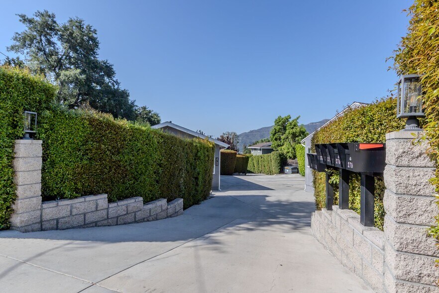 More Photos Of 2700 Prospect Ave, La Crescenta Apartments For Sale