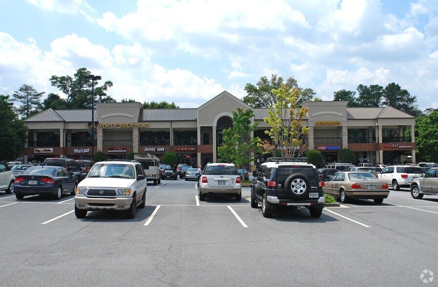 More Photos Of 4920 B NE Roswell Rd, Atlanta Storefront For Lease