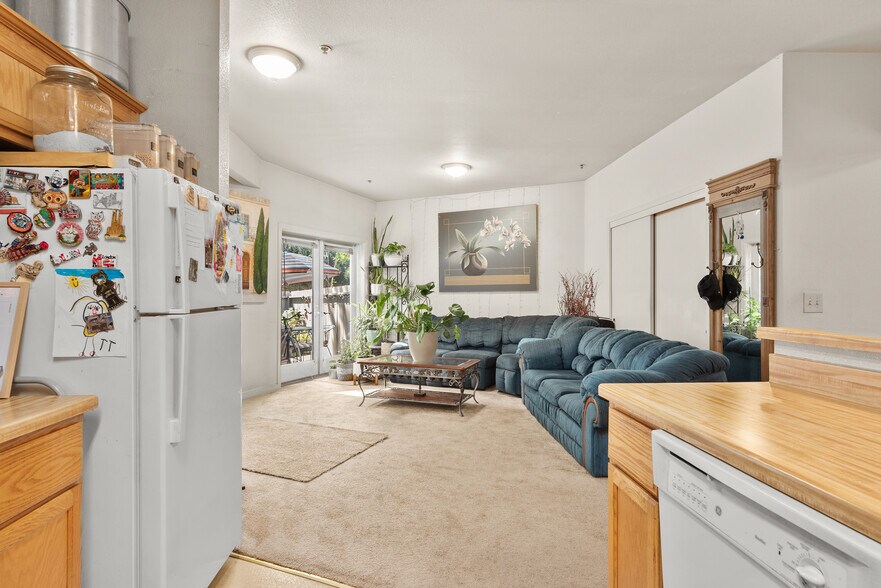 More Photos Of 45 Woodland Ave, San Rafael Apartments For Sale