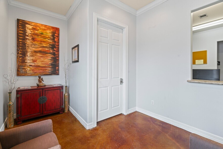 More Photos Of 439 Mason Rd, Katy Medical For Sale