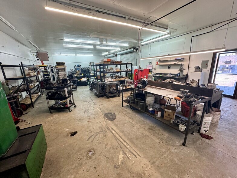 More Photos Of 890 Gentry Way, Reno Auto Repair For Sale