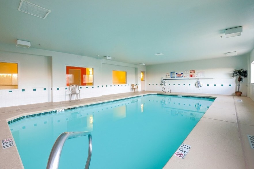 More Photos Of 2120 Summit Ct, Las Cruces Hotel For Sale