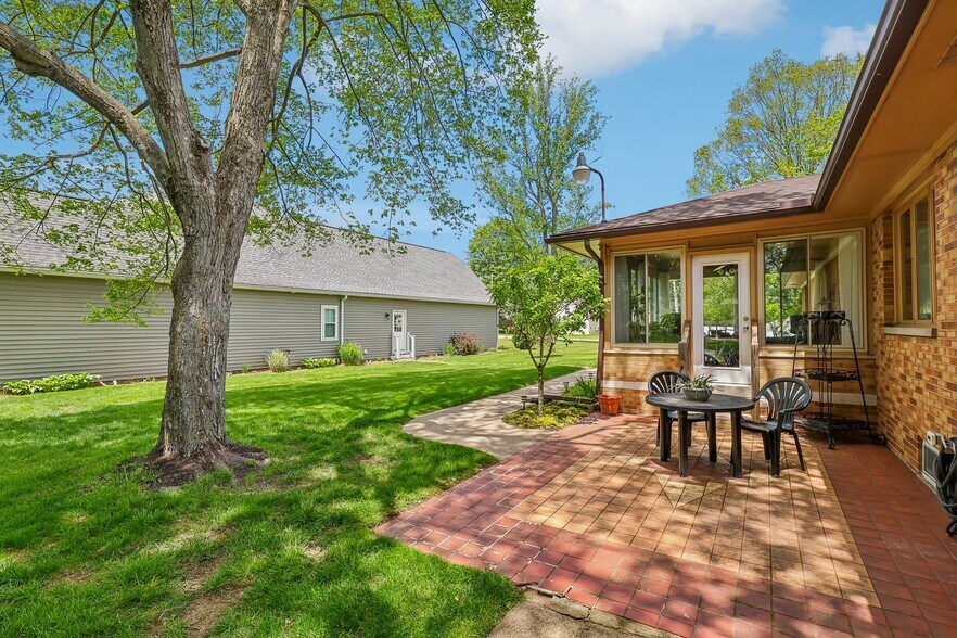 More Photos Of 836 Jacoby Rd, Copley Healthcare For Sale