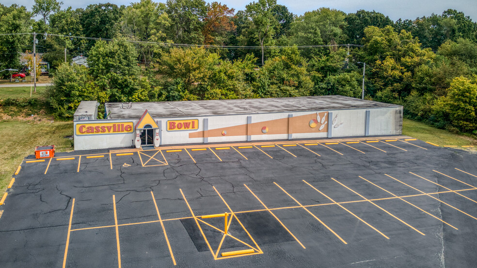 Primary Photo Of 1813 Main St, Cassville Bowling Alley For Sale