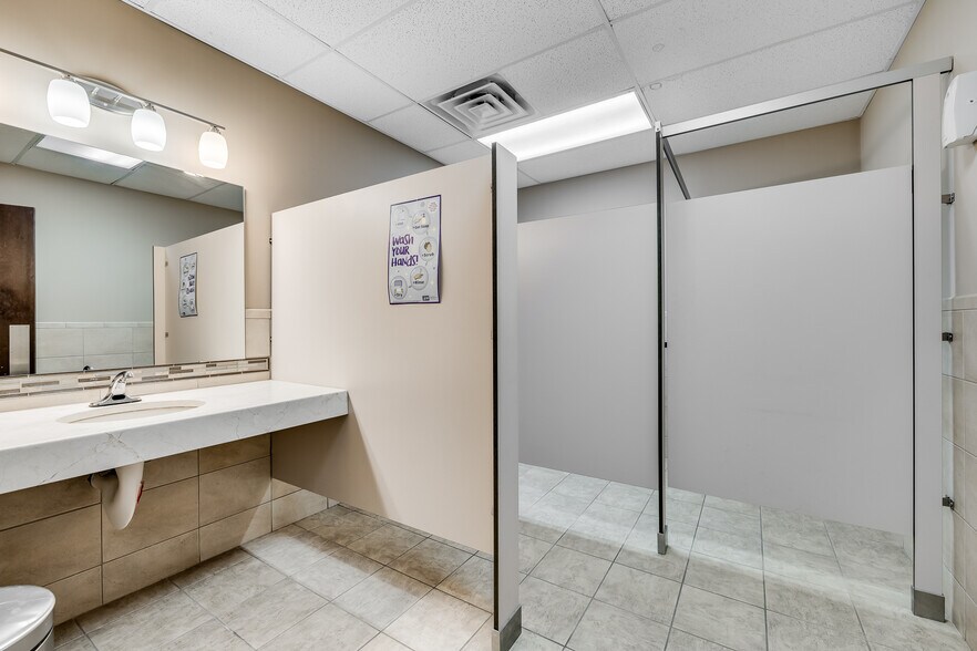 More Photos Of 4555 Erin Dr, Eagan Office For Sale