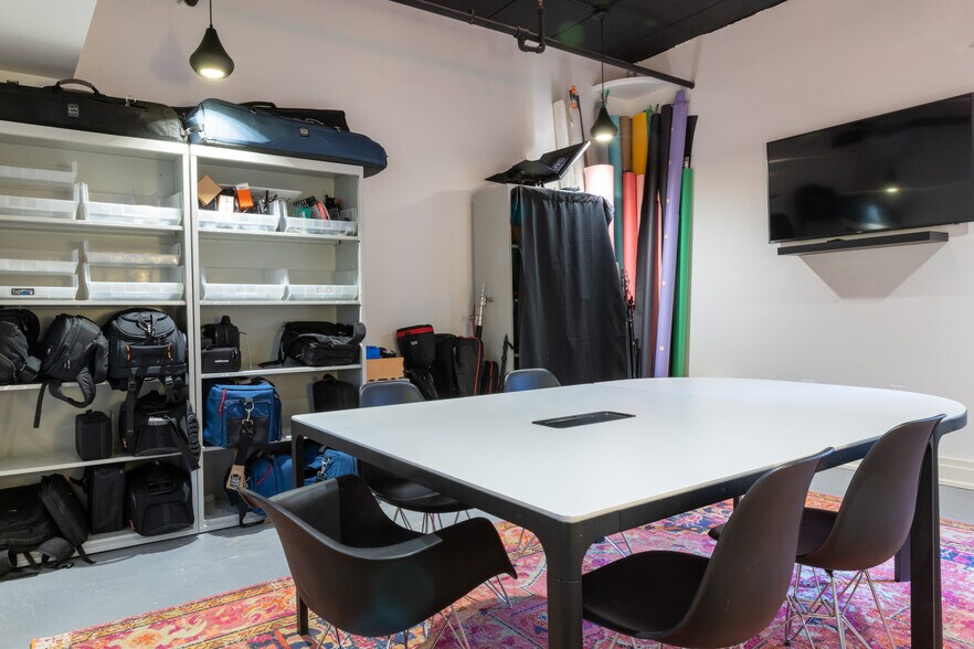 More Photos Of 3145 Mount Vernon Ave, Alexandria Office For Sale