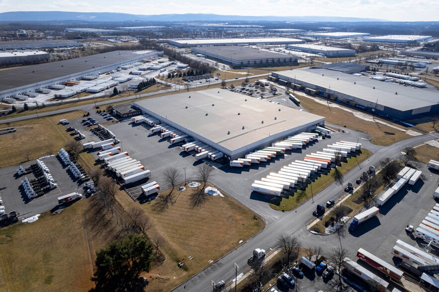 More Photos Of 1627 Ritner Hwy, Carlisle Warehouse For Lease