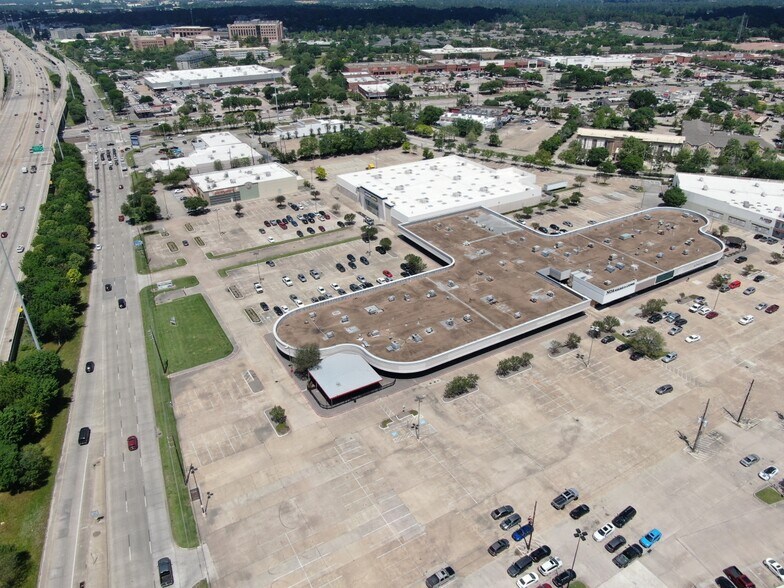 More Photos Of 17776 State Highway 249, Houston Freestanding For Sale