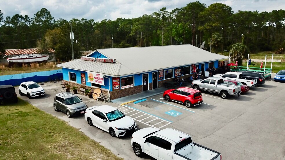 More Photos Of 23525 State Rd 40, Astor Restaurant For Sale