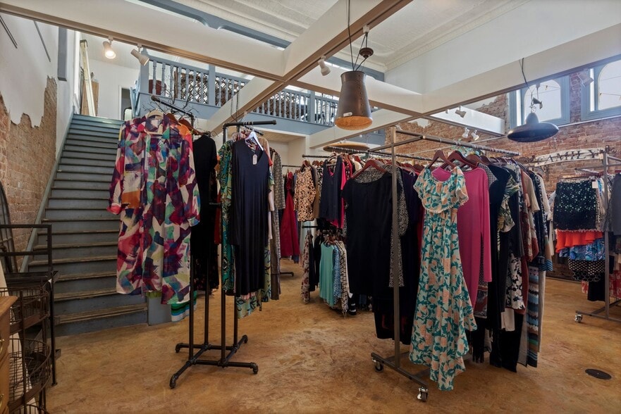 More Photos Of 219 N Main St, Winnsboro Storefront For Sale