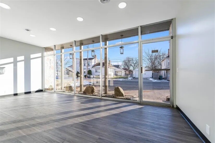 More Photos Of 626 S B St, Richmond Medical For Sale