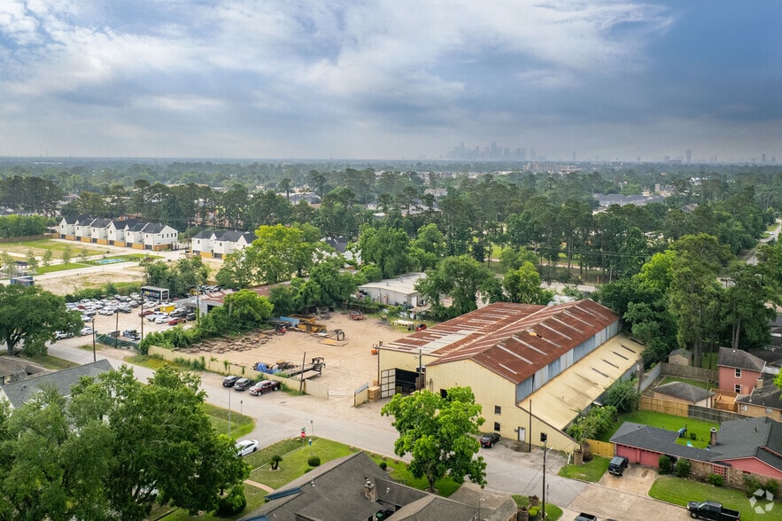 More Photos Of 909 Marcella St, Houston Warehouse For Sale