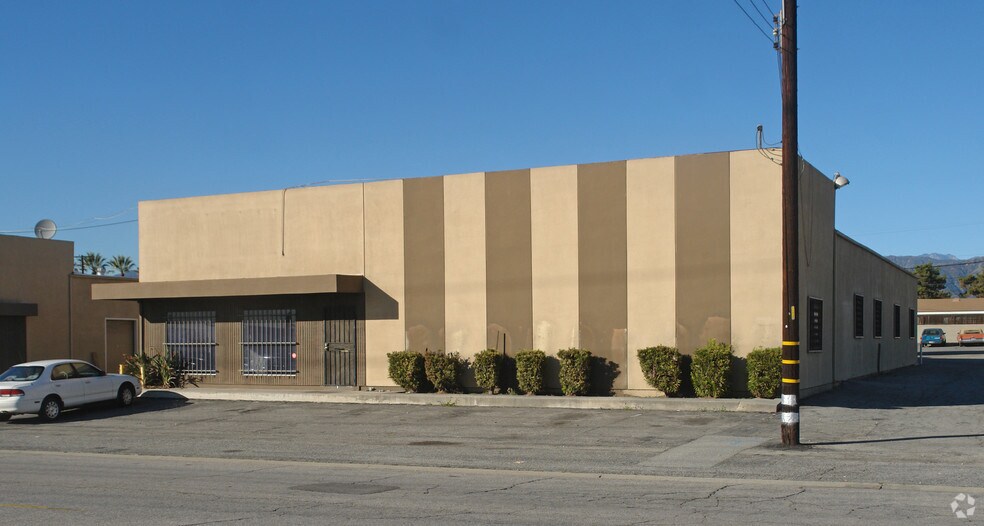 More Photos Of 633-687 E Edna Pl, Covina Warehouse For Lease