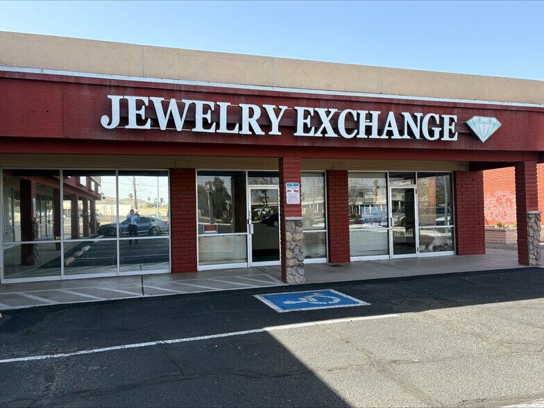 More Photos Of 12644-12654 N 28th Dr, Phoenix General Retail For Sale