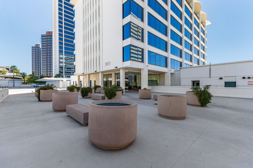 More Photos Of 3033 N Central Ave, Phoenix Loft Creative Space For Sale