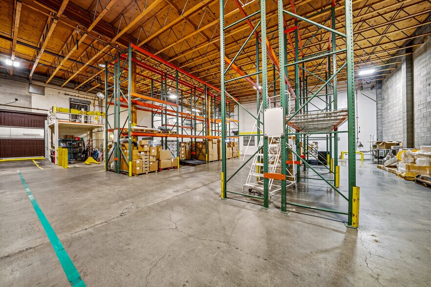 More Photos Of 710 Jefferson Ave, Ashland Light Manufacturing For Lease