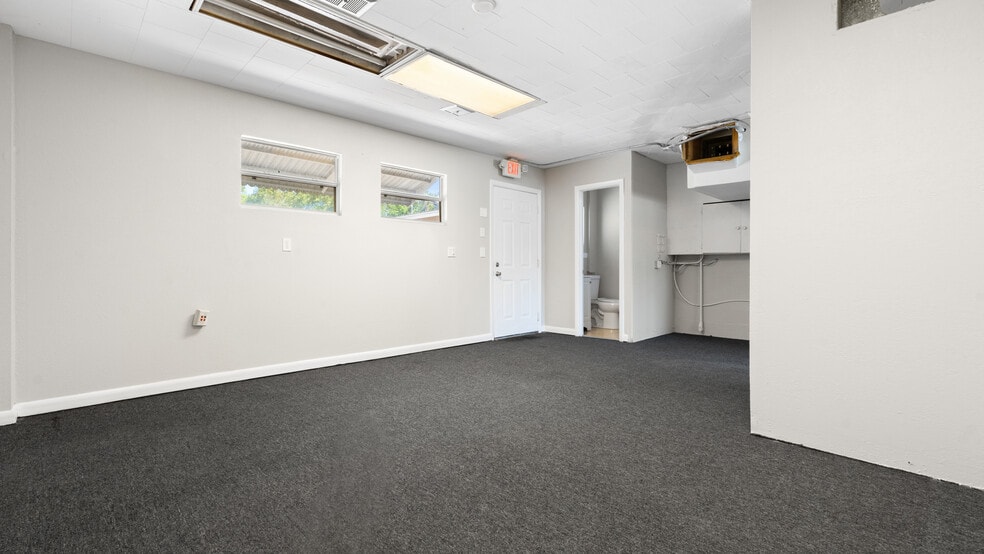 More Photos Of 648 S Commerce Ave, Sebring Freestanding For Sale