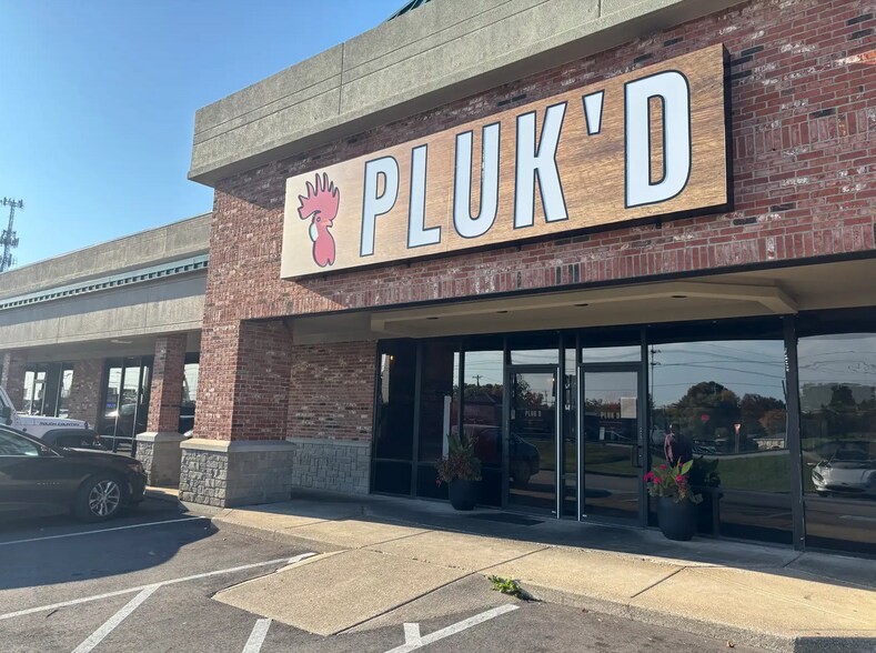 Primary Photo Of 2441 State St, New Albany Storefront For Lease